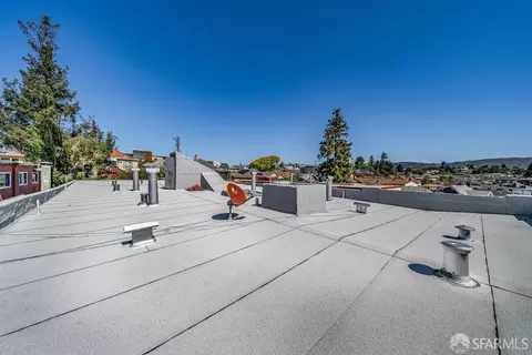 View/Area - 263 Athol Ave, Oakland, CA 94606 photo 1 of 6