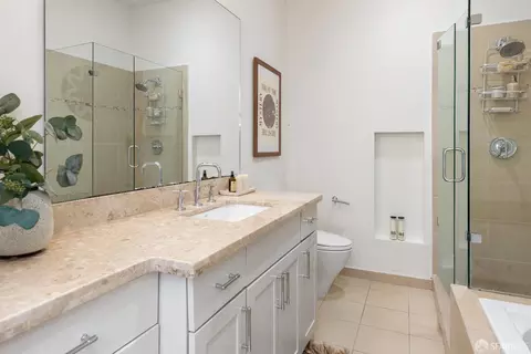 Bath - 878 Shotwell St, San Francisco, CA 94110 photo 2 of 6