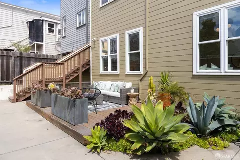 Exterior - 878 Shotwell St, San Francisco, CA 94110 photo 5 of 6