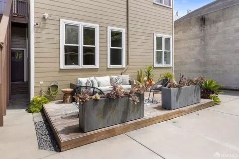 Exterior - 878 Shotwell St, San Francisco, CA 94110 photo 3 of 6