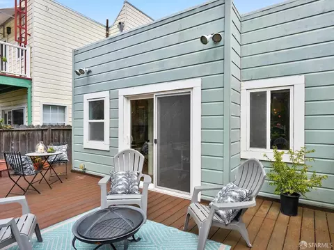 Exterior - 579 23rd Ave, San Francisco, CA 94121 photo 4 of 10