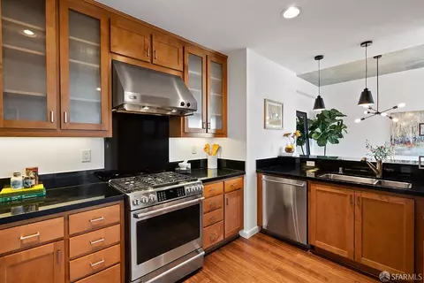 Kitchen - 428 Alice St #706, Oakland, CA 94607 photo 1 of 1