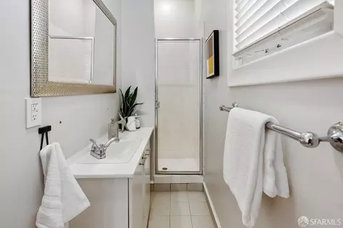 Bath - 108 7th Ave, San Francisco, CA 94118 photo 3 of 3