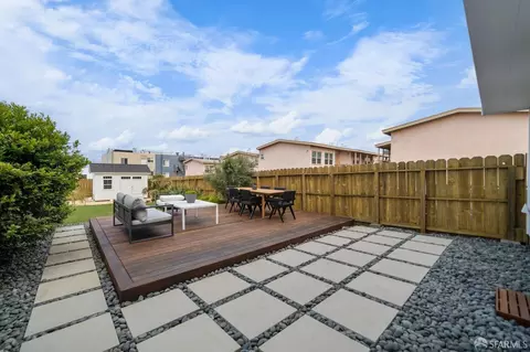 2419 42nd Ave, San Francisco, CA 94116 photo 3