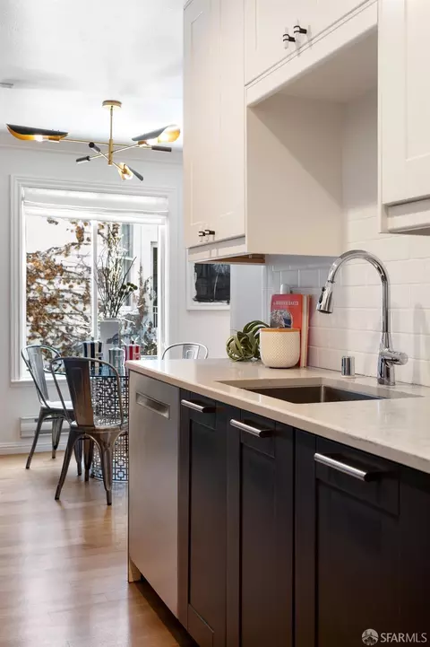 Kitchen - 650 Steiner St #4, San Francisco, CA 94117 photo 2 of 4