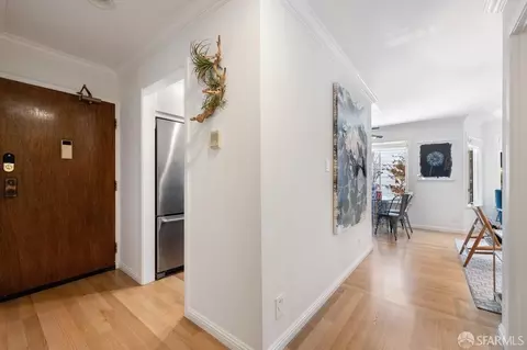 Entry Way - 650 Steiner St #4, San Francisco, CA 94117 photo 1 of 2