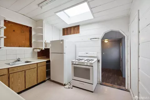 Kitchen - 524 Avalon Ave, San Francisco, CA 94112 photo 3 of 3