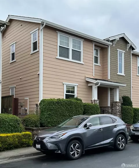 379 Sycamore St, Pacifica, CA 94044