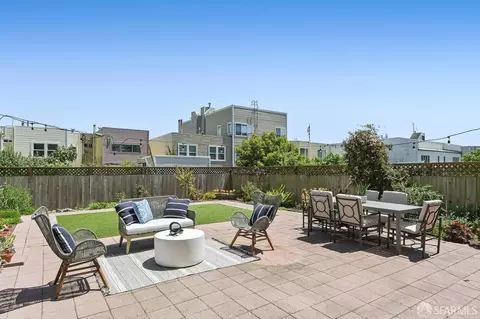 Exterior - 520 27th Ave, San Francisco, CA 94121 photo 6 of 9