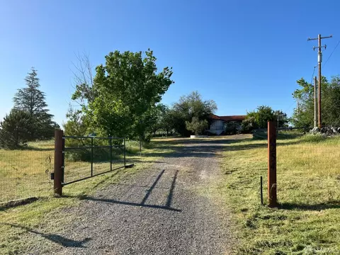 6254 Southpaw Ln, Burson, CA 95225