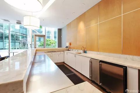 Kitchen - 301 Main St #7A, San Francisco, CA 94105 photo 7 of 8