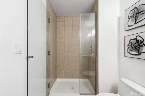 Bath - 301 Main St #7A, San Francisco, CA 94105 photo 1 of 5