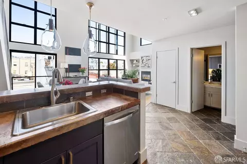 Kitchen - 88 Hoff St #209, San Francisco, CA 94110 photo 3 of 3