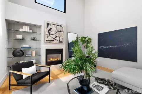 Living - 88 Hoff St #209, San Francisco, CA 94110 photo 3 of 7