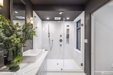 Bath - 2206 Pine St, San Francisco, CA 94115 photo 2 of 6
