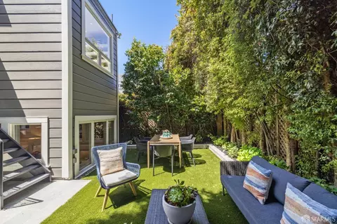 Exterior - 2206 Pine St, San Francisco, CA 94115 photo 3 of 7