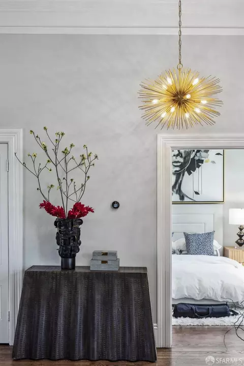 Entry Way - 2206 Pine St, San Francisco, CA 94115 photo 5 of 7