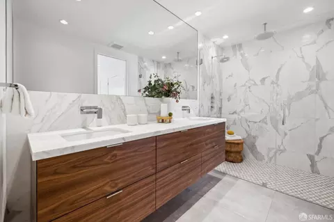 Bath - 3841 25th St, San Francisco, CA 94114 photo 3 of 4