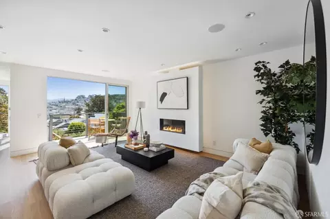 Living - 3841 25th St, San Francisco, CA 94114 photo 3 of 4
