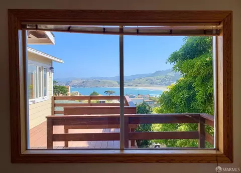 252 Stanley Ave, Pacifica, CA 94044 photo 1