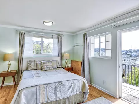Bedroom - 341 Valley St, San Francisco, CA 94114 photo 1 of 1