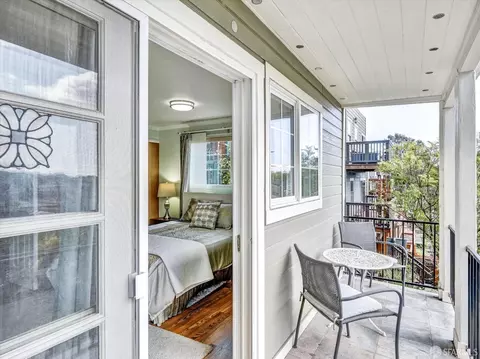 Exterior - 341 Valley St, San Francisco, CA 94114 photo 1 of 6