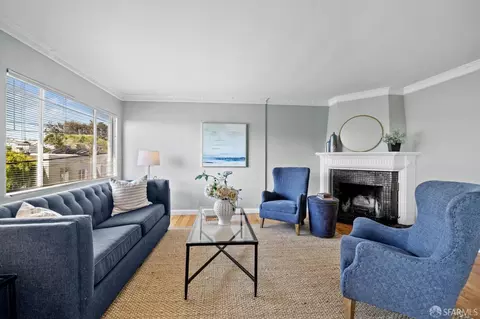 Living - 258 Surrey St, San Francisco, CA 94131 photo 1 of 2