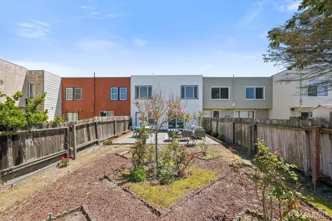 Exterior - 2351 46th Ave, San Francisco, CA 94116 photo 5 of 8