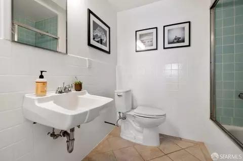 Bath - 2351 46th Ave, San Francisco, CA 94116 photo 3 of 3