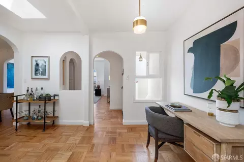 Entry Way - 2351 46th Ave, San Francisco, CA 94116 photo 2 of 3