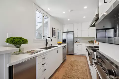 1918 Jackson St, San Francisco, CA 94109 photo 13