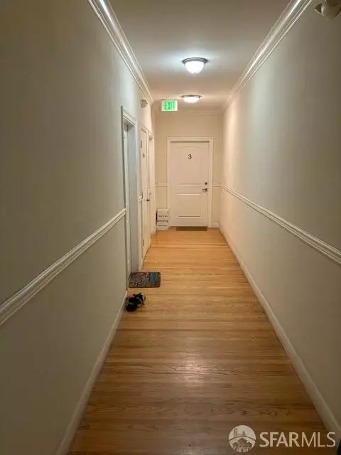 Entry Way - 640 E 15th St, Oakland, CA 94606 photo 4 of 5