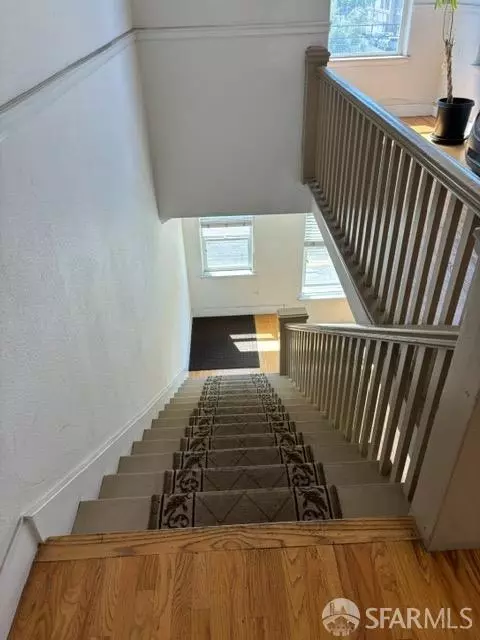 Entry Way - 640 E 15th St, Oakland, CA 94606 photo 2 of 5