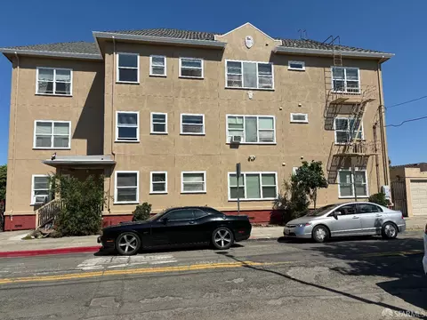 Exterior - 640 E 15th St, Oakland, CA 94606 photo 1 of 1