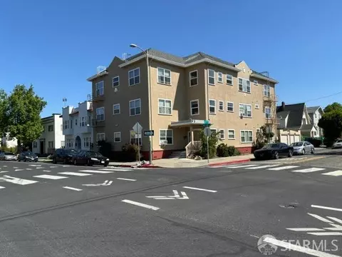 640 E 15th St, Oakland, CA 94606