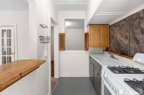 Kitchen - 595 29th St, San Francisco, CA 94131 photo 4 of 5