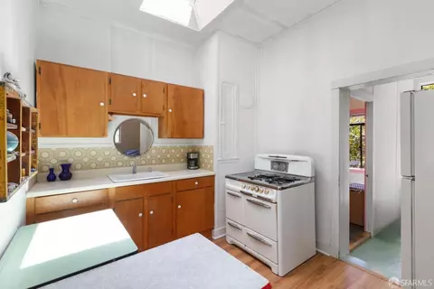 Kitchen - 595 29th St, San Francisco, CA 94131 photo 2 of 5