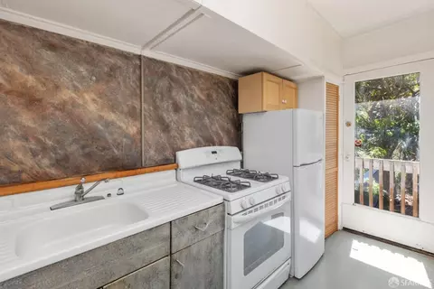 Kitchen - 595 29th St, San Francisco, CA 94131 photo 5 of 5