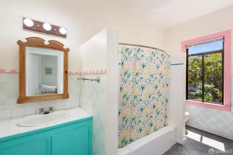Bath - 595 29th St, San Francisco, CA 94131 photo 1 of 3