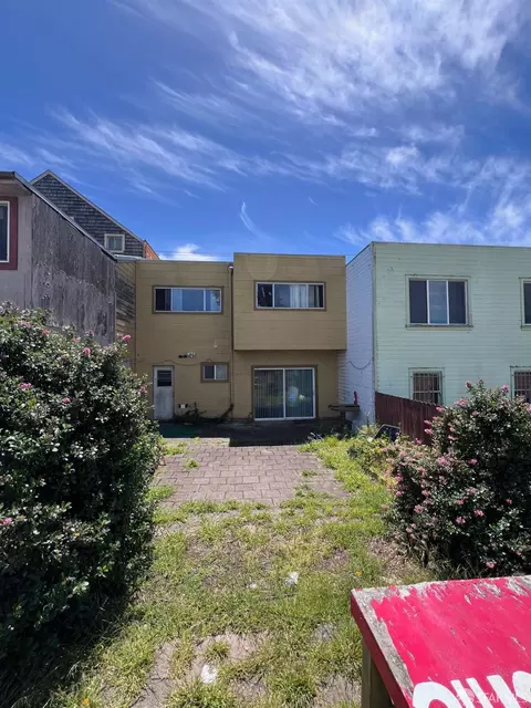 Exterior - 218 Sagamore St, San Francisco, CA 94112 photo 3 of 4
