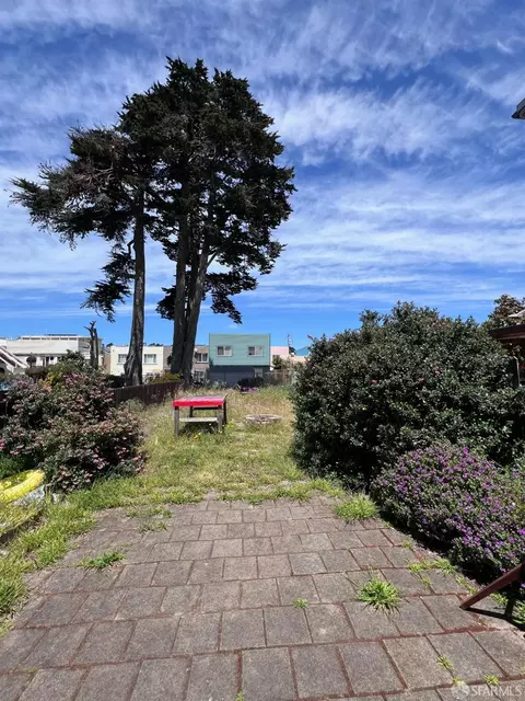 Exterior - 218 Sagamore St, San Francisco, CA 94112 photo 1 of 4
