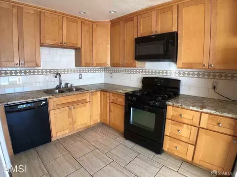 Kitchen - 218 Sagamore St, San Francisco, CA 94112 photo 1 of 2