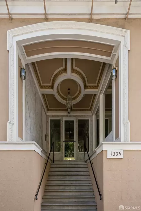 1335 Washington St, San Francisco, CA 94109