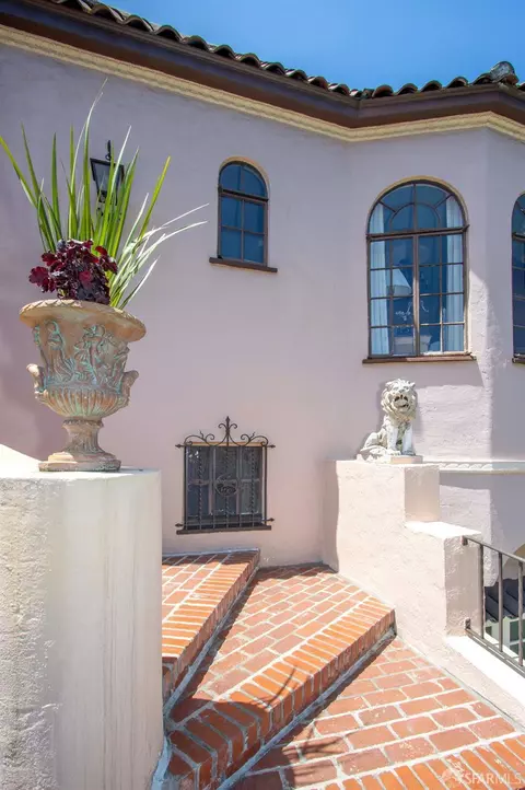 150 Magellan Ave, San Francisco, CA 94116 photo 5