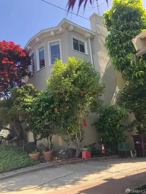534 Haddon Rd, Oakland, CA 94606