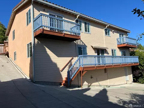 11 Dipper Ct, Richmond, CA 94803
