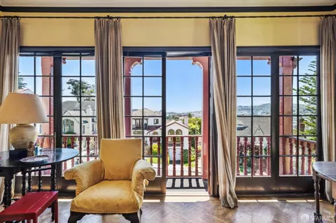 Living - 150 St Elmo Way, San Francisco, CA 94127 photo 3 of 4