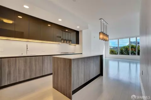 201 Folsom St #11F, San Francisco, CA 94105