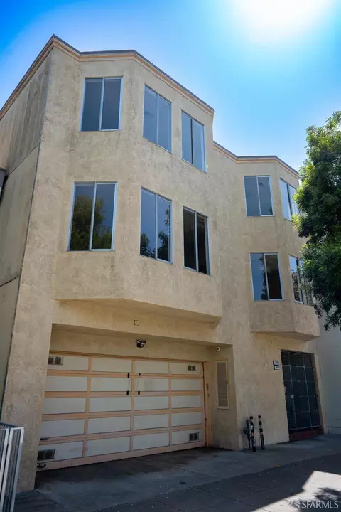 3185 Cesar Chavez St #2, San Francisco, CA 94110