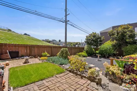 2000 Ortega St, San Francisco, CA 94122 photo 26